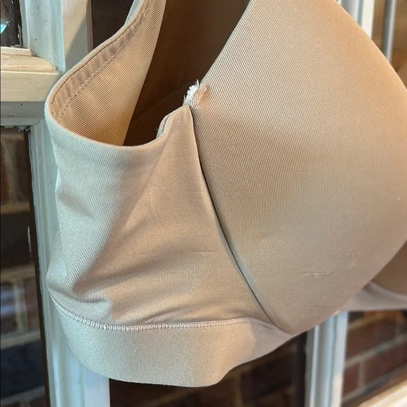 Cacique Tan Seamless Full Coverage Bra size 50B Has underwire. - Picture 7 of 9